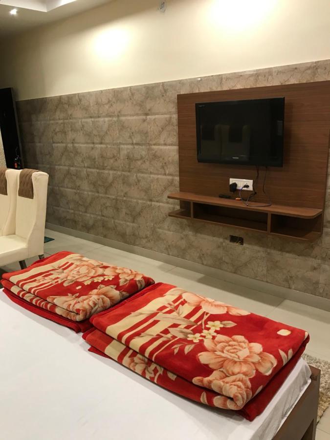 Hotel Natraj Bulandshahr Exterior foto